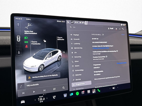 Tesla Model 3 26 of 30