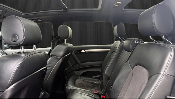Audi Q7 10 of 11