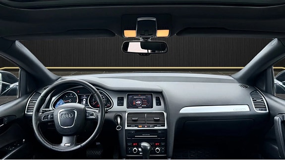 Audi Q7 7 of 11