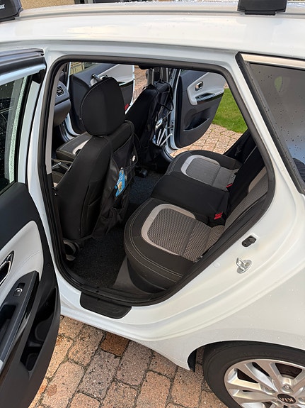 Kia Ceed 12 of 22