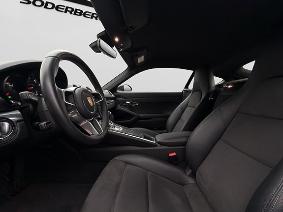 Porsche 718 Cayman 12 of 30