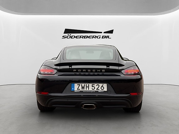 Porsche 718 Cayman 27 of 30