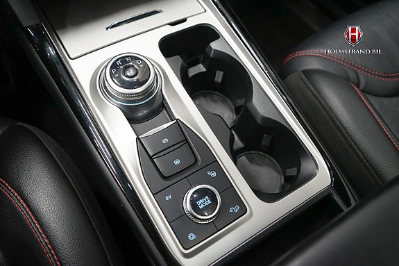 Ford Explorer 23 of 26