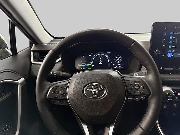 Toyota RAV4 9 of 10