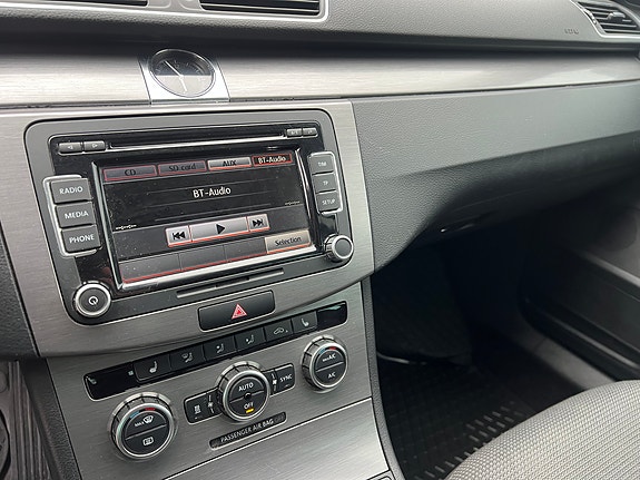 Volkswagen Passat 8 of 9