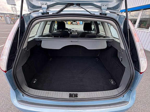 Ford Focus 21 of 23