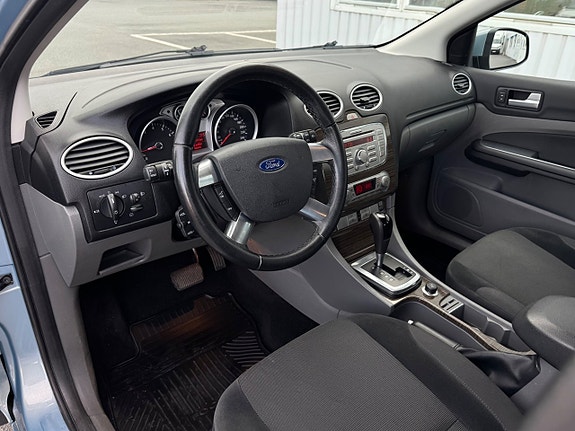 Ford Focus 8 of 23