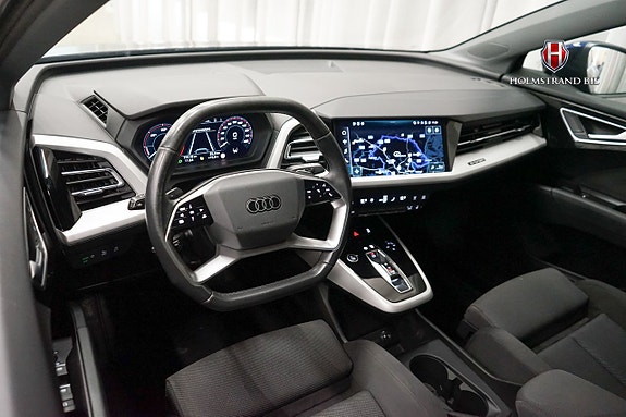 Audi Q4 e-tron 8 of 22