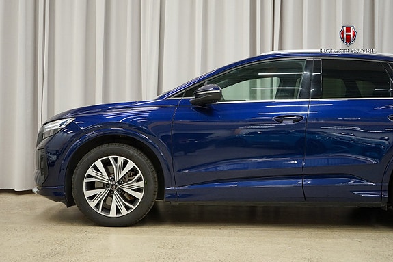 Audi Q4 e-tron 6 of 22
