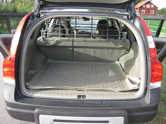 Volvo XC70 14 of 14