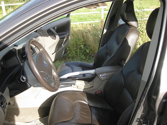 Volvo XC70 9 of 14