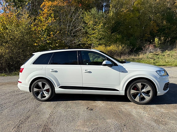 Audi Q7 3 of 10