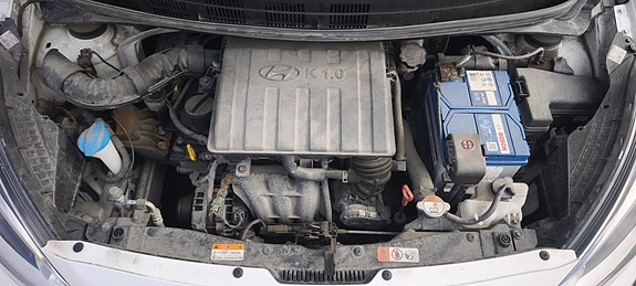 Hyundai i10 10 of 12