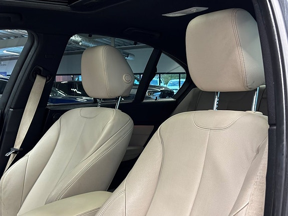 BMW 320d 16 of 30