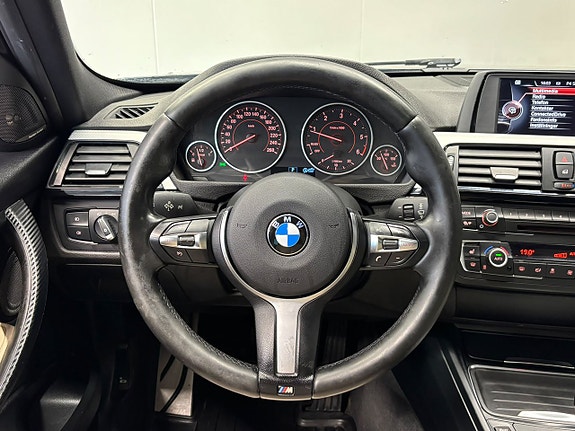 BMW 320d 18 of 30