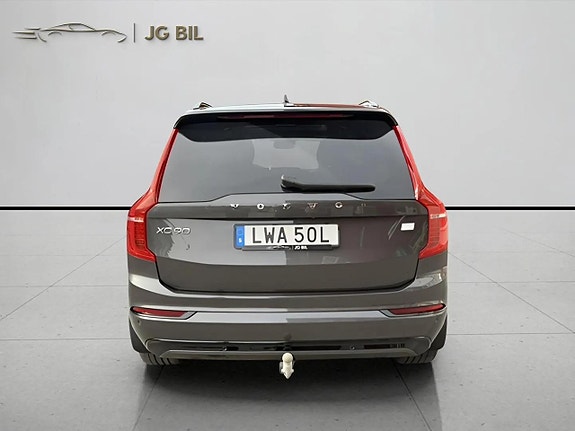 Volvo XC90 7 of 27