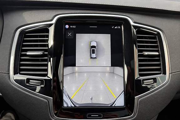 Volvo XC90 21 of 26