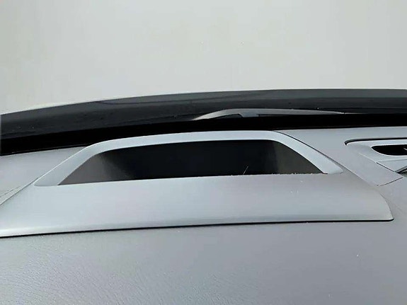Volvo XC90 18 of 27