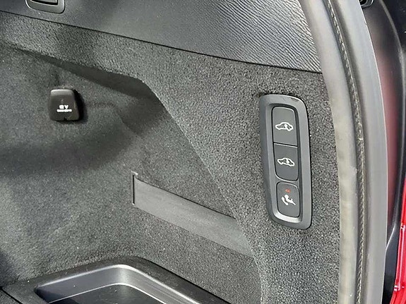 Volvo XC90 24 of 27