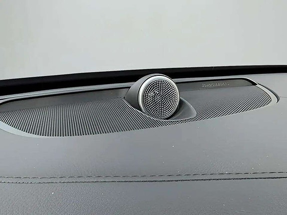 Volvo XC90 17 of 27