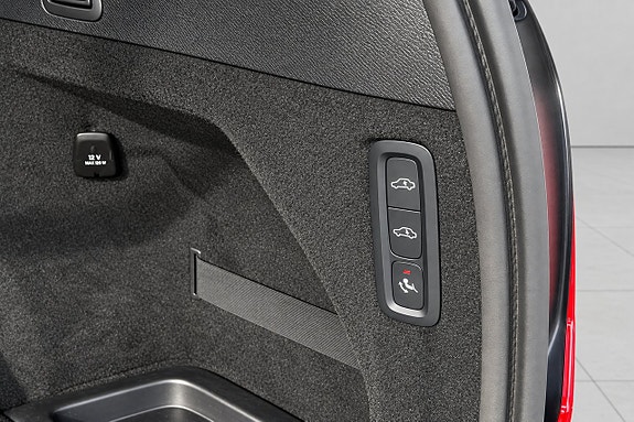 Volvo XC90 25 of 26