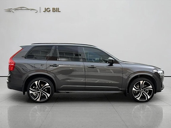 Volvo XC90 9 of 27