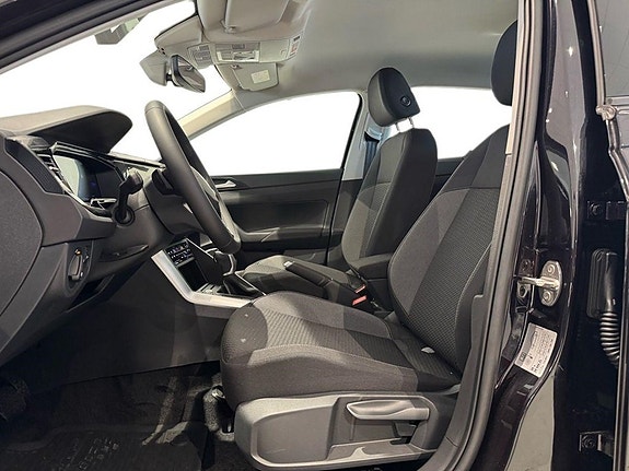 Volkswagen Polo 13 of 15