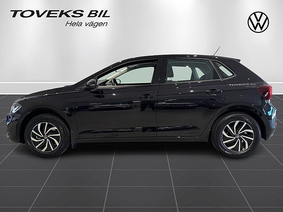 Volkswagen Polo 2 of 15