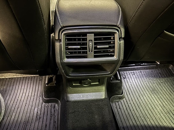 Skoda Karoq 10 of 25