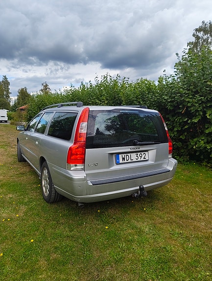Volvo V70 4 of 7