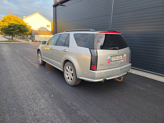 Cadillac SRX 4 of 11