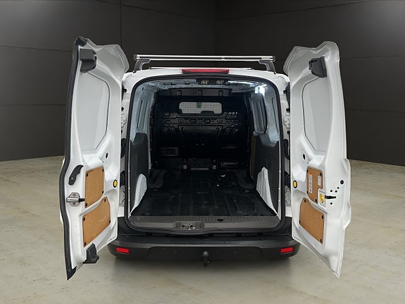 Ford Transit Connect 13 of 30