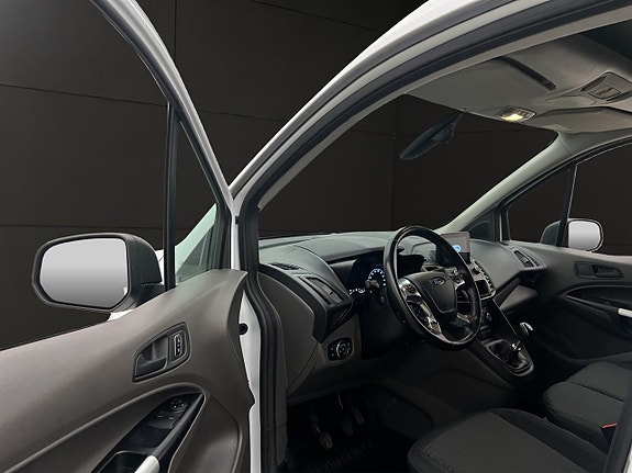 Ford Transit Connect 15 of 30