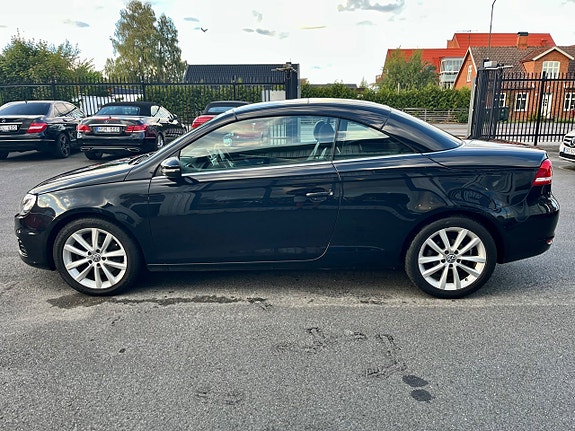 Volkswagen Eos 11 of 13