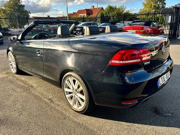 Volkswagen Eos 4 of 13