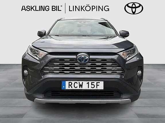 Toyota RAV4 6 of 14