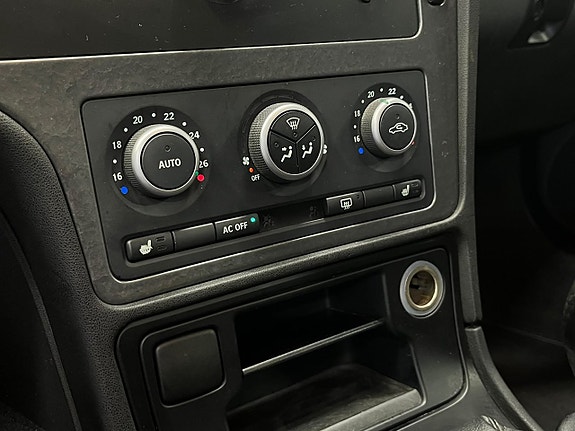 Saab 9-5 17 of 21