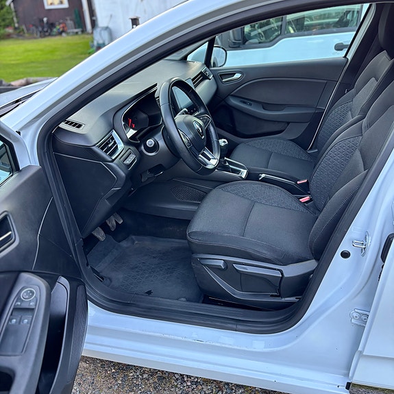 Renault Clio 7 of 11