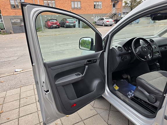 Volkswagen Caddy 16 of 21