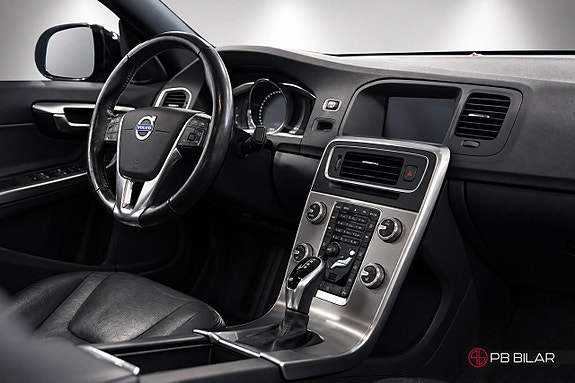 Volvo S60 Cross Country 16 of 25