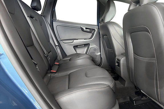 Volvo XC60 19 of 21