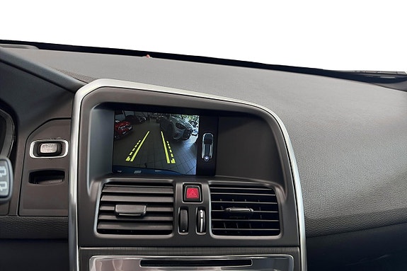 Volvo XC60 15 of 21