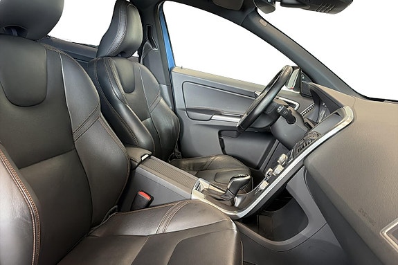 Volvo XC60 6 of 21