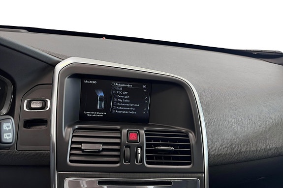 Volvo XC60 14 of 21