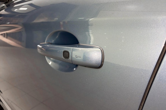 Volvo XC60 5 of 21
