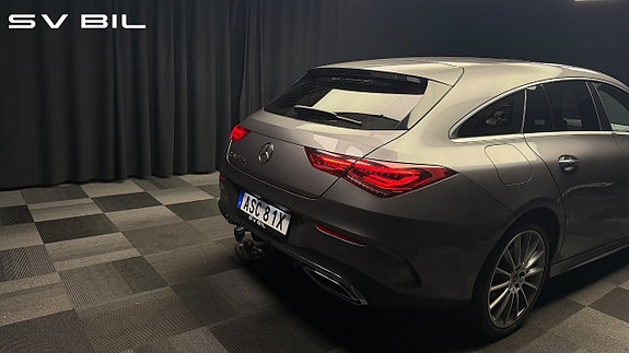 Mercedes-Benz CLA250 e 14 of 30