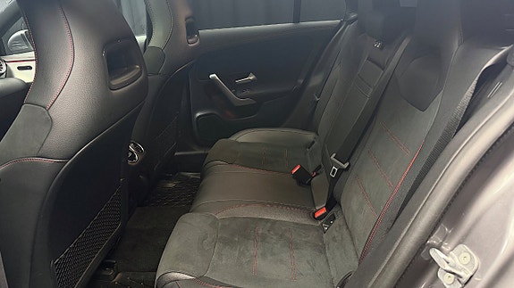 Mercedes-Benz CLA250 e 12 of 30