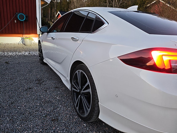 Opel Insignia 4 of 7