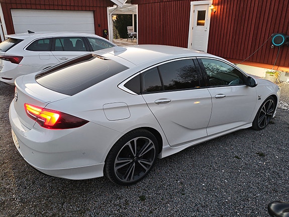 Opel Insignia 7 of 7