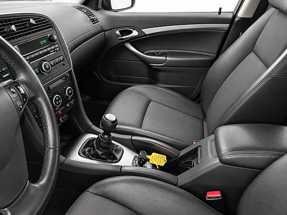 Saab 9-3 10 of 12